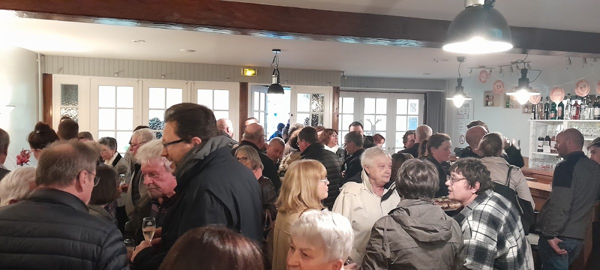 Café De L'union Photos 2